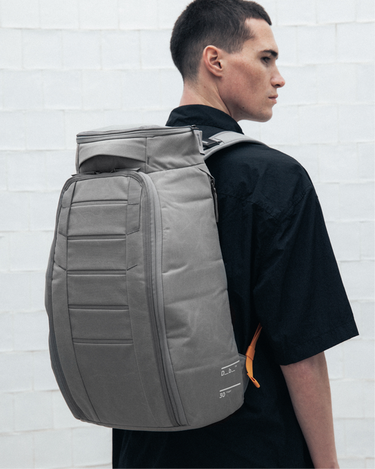 DB Hugger Backpack 30L Sand Grey