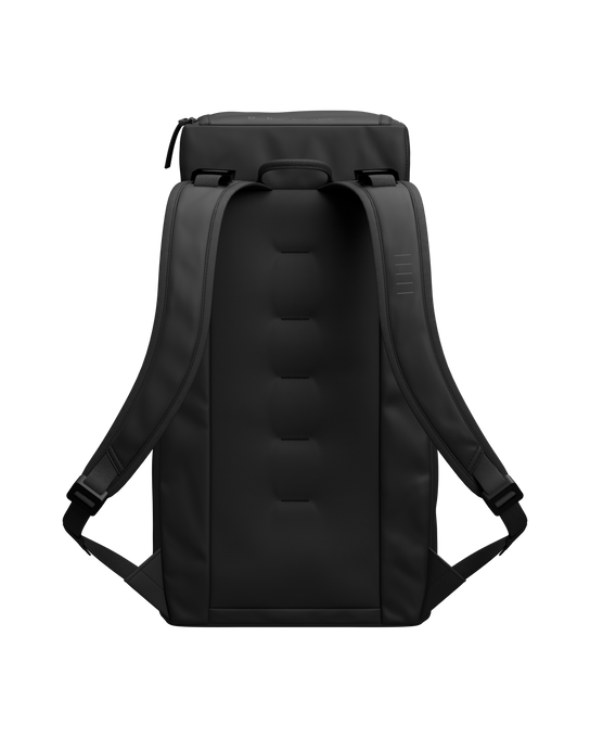DB Hugger Backpack 25L Black Out - 2025/26