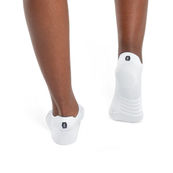 On Running Performance Low Sock White/Ivory - 2023/24