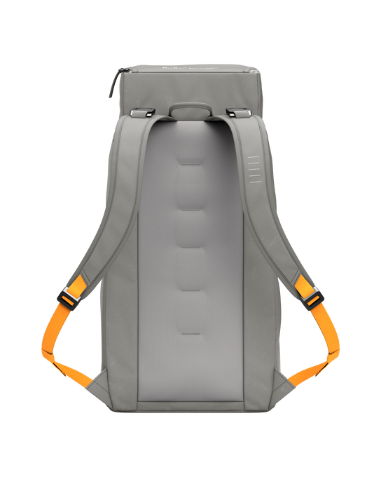 Trinkrucksack DB Hugger Backpack 30L Sand Grey