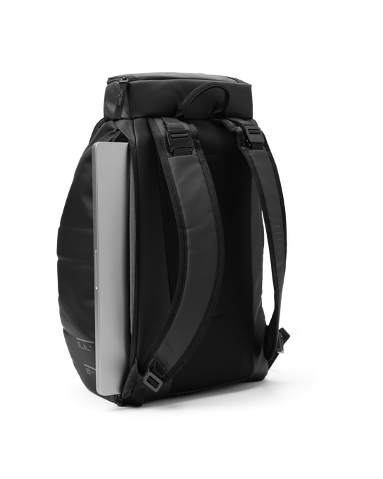 Trinkrucksack DB Hugger Backpack 20L Black Out