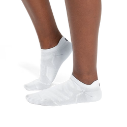On Running Performance Low Sock White/Ivory - 2023/24